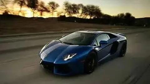 邓超化身护花使者守护孙俪，婉拒粉丝合影：时机不合